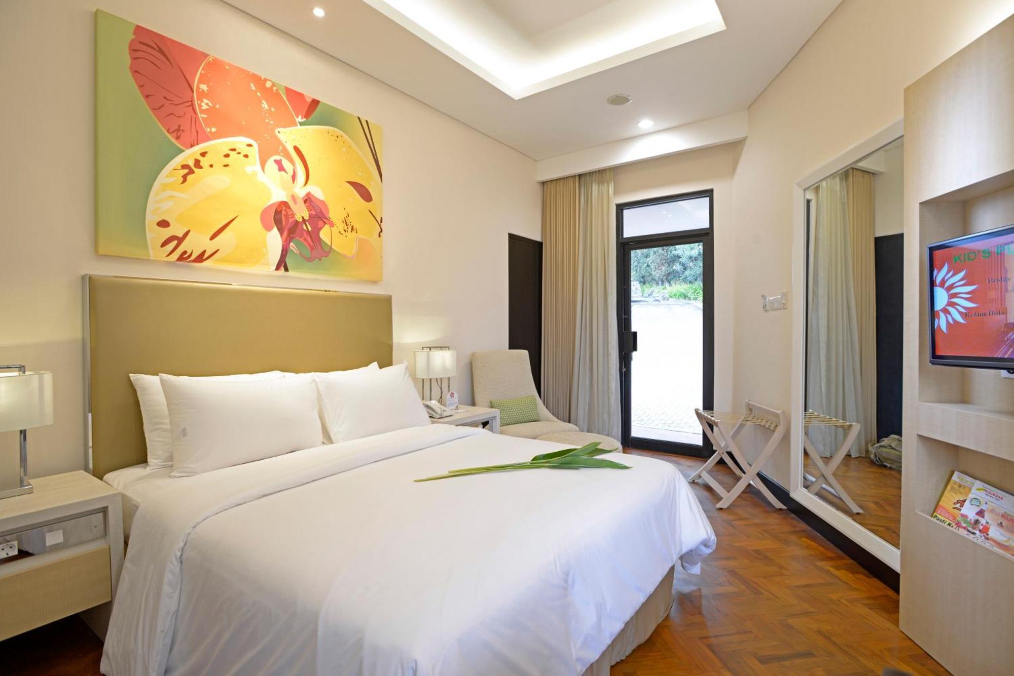 Surya Hotel & Cottages Prigen מראה חיצוני תמונה