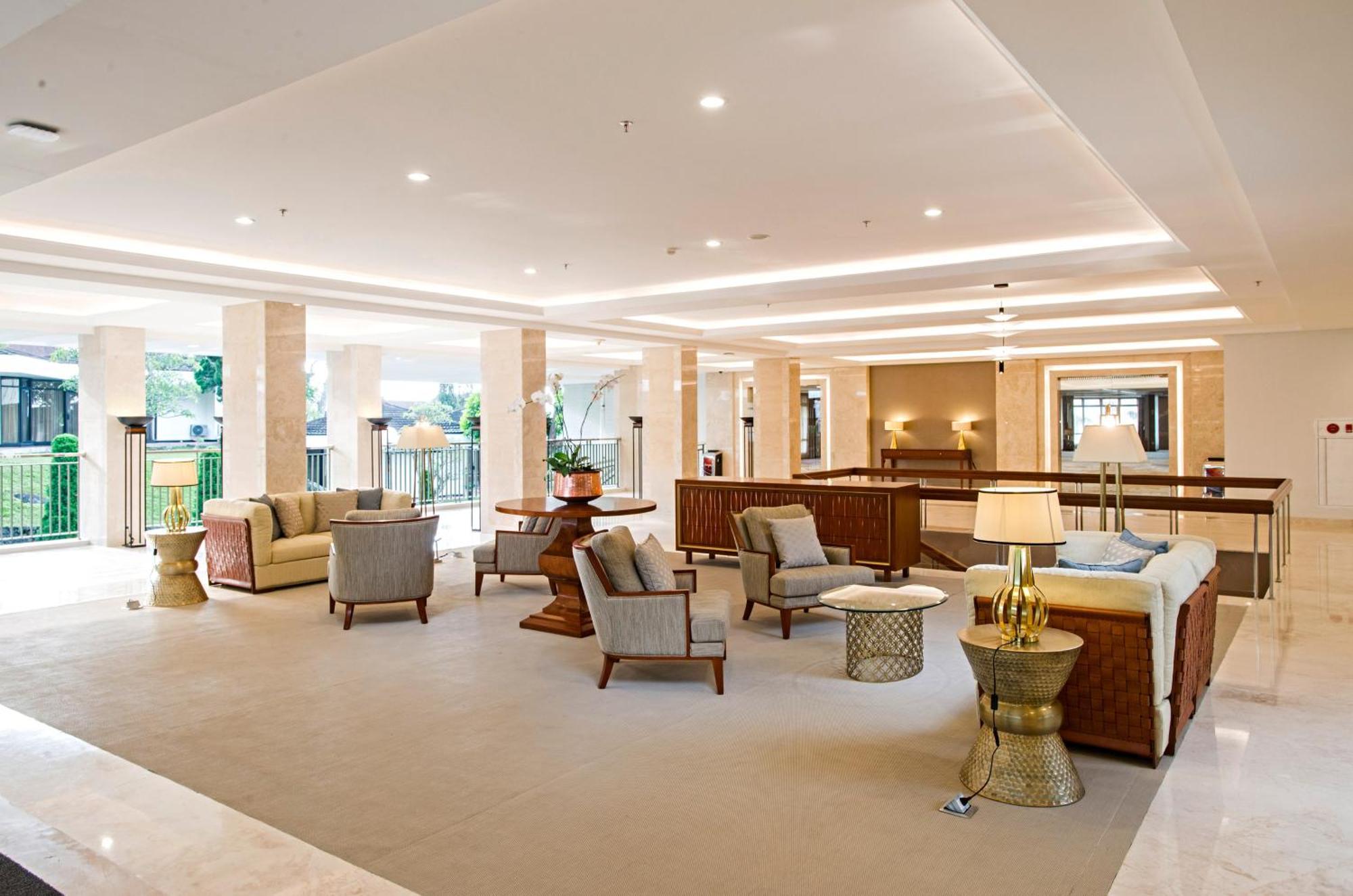Surya Hotel & Cottages Prigen מראה חיצוני תמונה