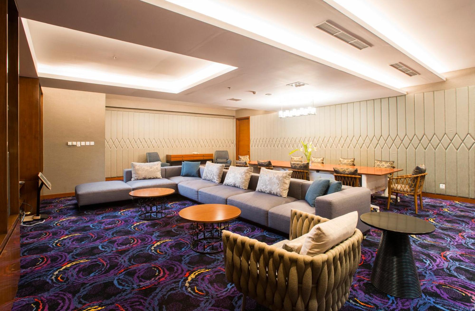 Surya Hotel & Cottages Prigen מראה חיצוני תמונה