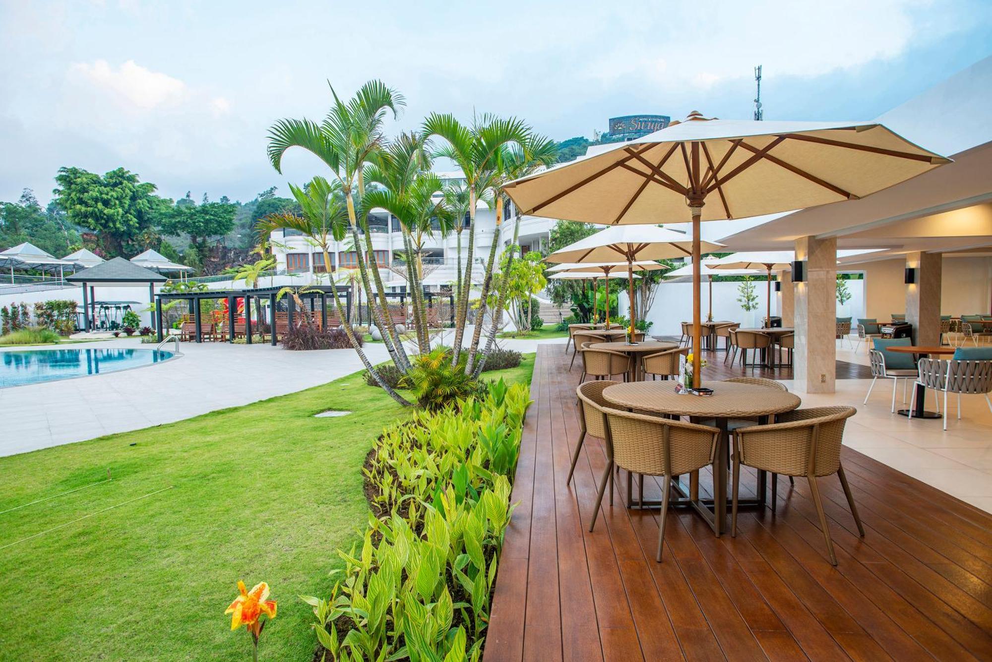 Surya Hotel & Cottages Prigen מראה חיצוני תמונה